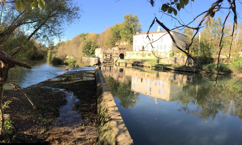 Moulin De Bapaumes Bed and Breakfast Nérac Esterno foto